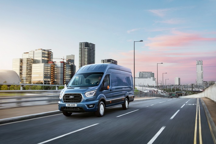 Nutzlast des neuen Ford Transit um bis zu 80 kg erhöht – auch dank Konstruktionssystemen aus Luft- und Raumfahrttechnik