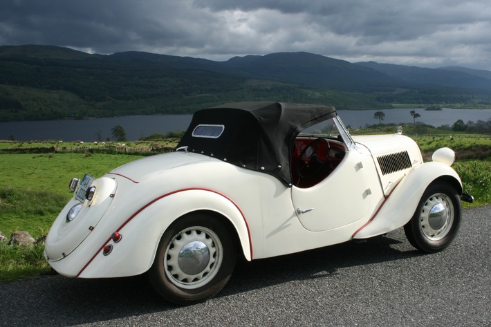 Oldtimer im ‚Land der 1.000 Berge‘: SKODA startet mit faszinierenden Autos bei ‚Sauerland Klassik‘