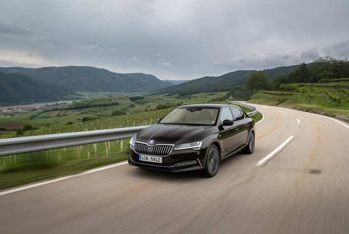 skoda superb jetzt ab 28 850 euro bestellbar - SKODA SUPERB jetzt ab 28.850 Euro bestellbar