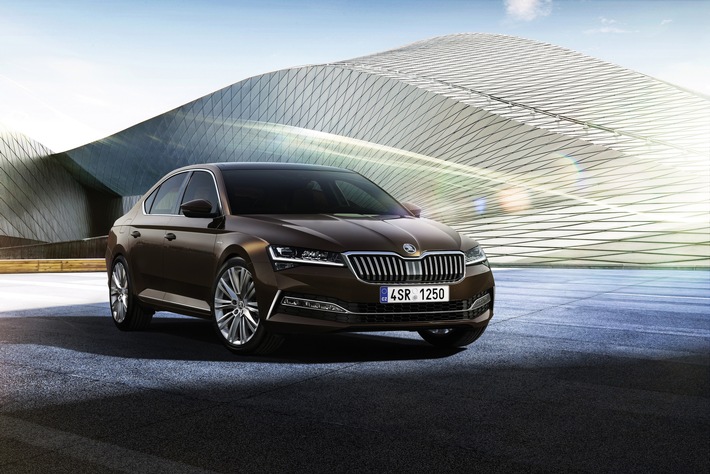 skoda superb mit noch mehr sicherheit und frischem design erstmals auch als scout - SKODA SUPERB mit noch mehr Sicherheit und frischem Design – erstmals auch als SCOUT