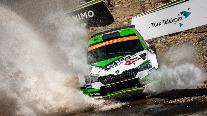 rallye tuerkei marmaris kopecky zweiter in der wrc 2 pro skoda baut wrc 2 pro meisterschaftsfuehrung aus - Rallye Türkei Marmaris: Kopecky Zweiter in der WRC 2 Pro – SKODA baut WRC 2 Pro-Meisterschaftsführung aus